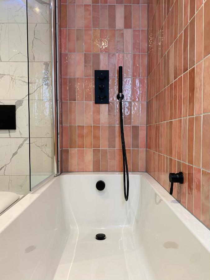Sebastians Hotell Oswestry Exteriör bild